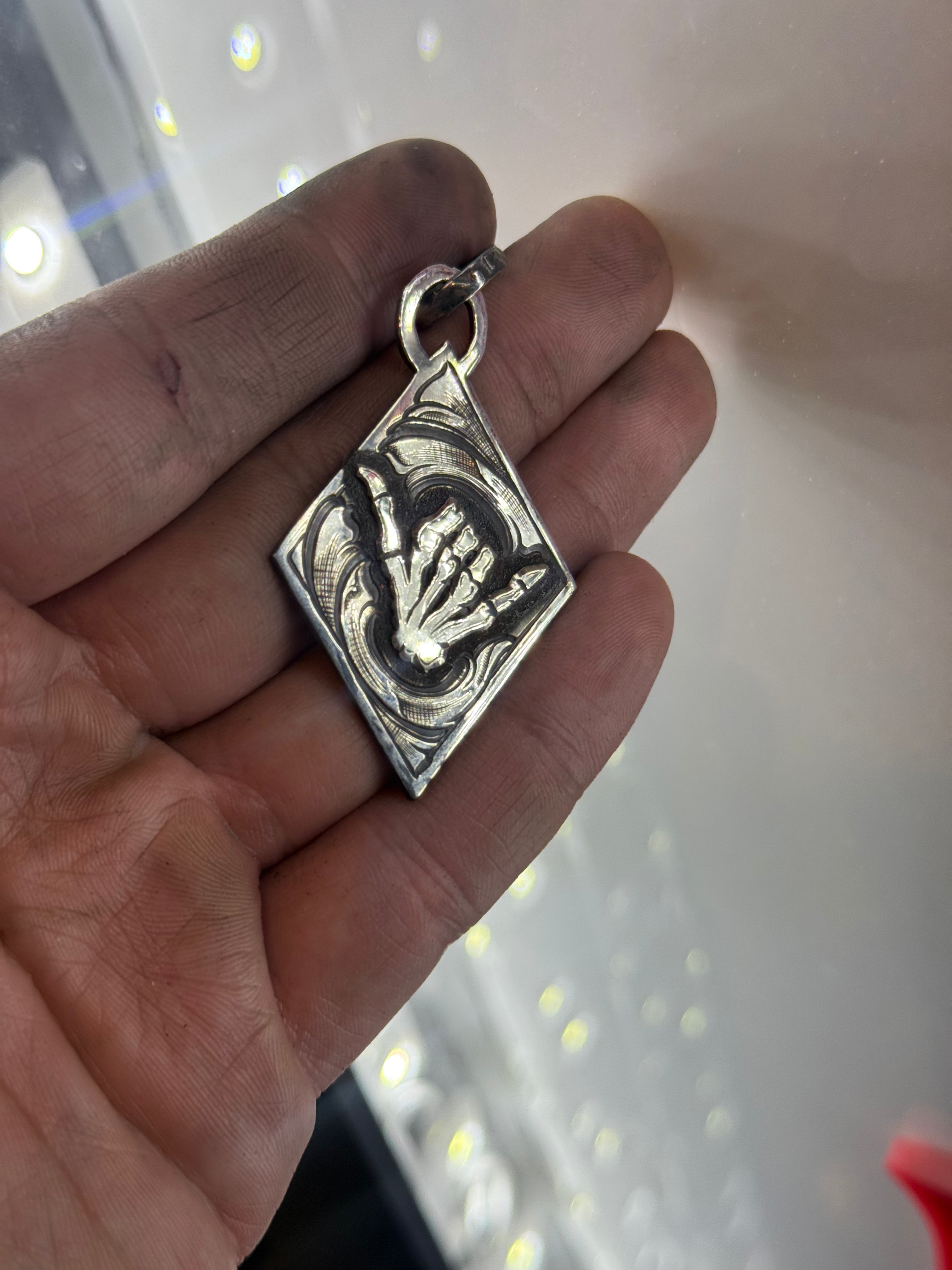 Hang Loose pendant