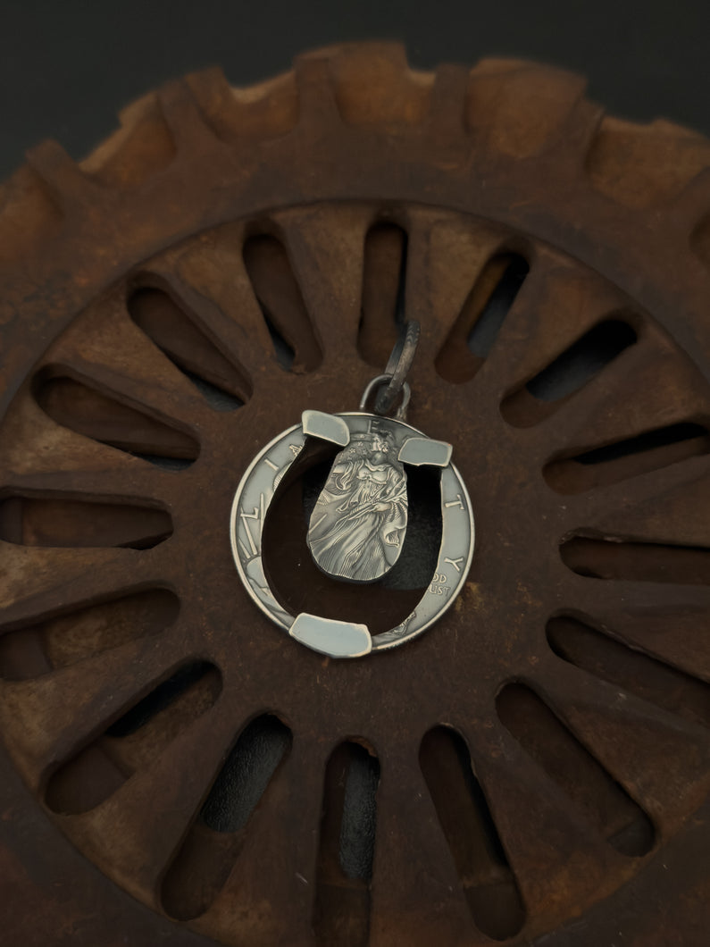 Horseshoe Silver Eagle